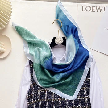 2021 Vara Brand de Lux Eșarfă de Mătase Pătrat Femei Șaluri Împachetări Moda Birou Doamnă Mică de Păr Gât Hijabs Foulard Bandană 70*70cm