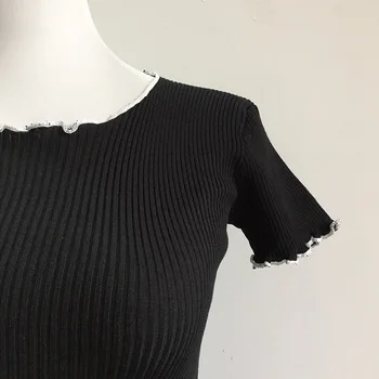 Face firma ofera pură dorință sexy spice în rochie tricot strans culoare negru ciuperca