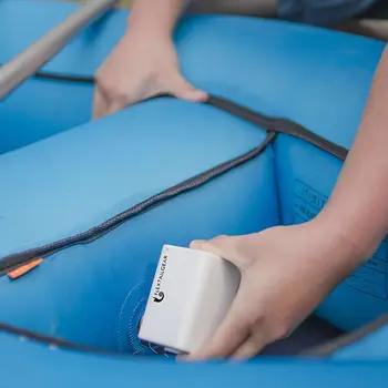 Flextail Unelte Portabile Pompa de Aer pentru pad de dormit Camping Saltea Saltea MINI ușor, rezistent la apa Baterii de Umflare