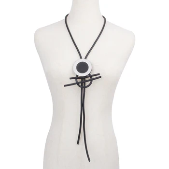 Gotic Gât Lung Lanț de Cauciuc Colier Rotund de Metal Pandantiv Femei Ciudat de Mult Bijuterii 2000 Estetice Declarație Casual Uzura