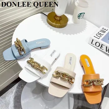 Noua Moda Pentru Femei Papuci 2021 Vara Slide-Uri De Brand Lanț De Metal Decorate Tocuri Plat Square Toe Sandale Femei Pantofi De Plaja Mujer