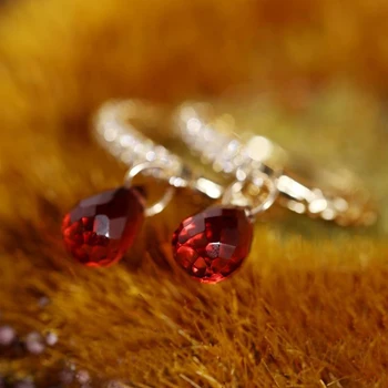 Original nou culoare roșie împânzit cu diamante picătură de apă granat cercei rafinat și elegant farmec creativ retro feminin bijuterii de argint